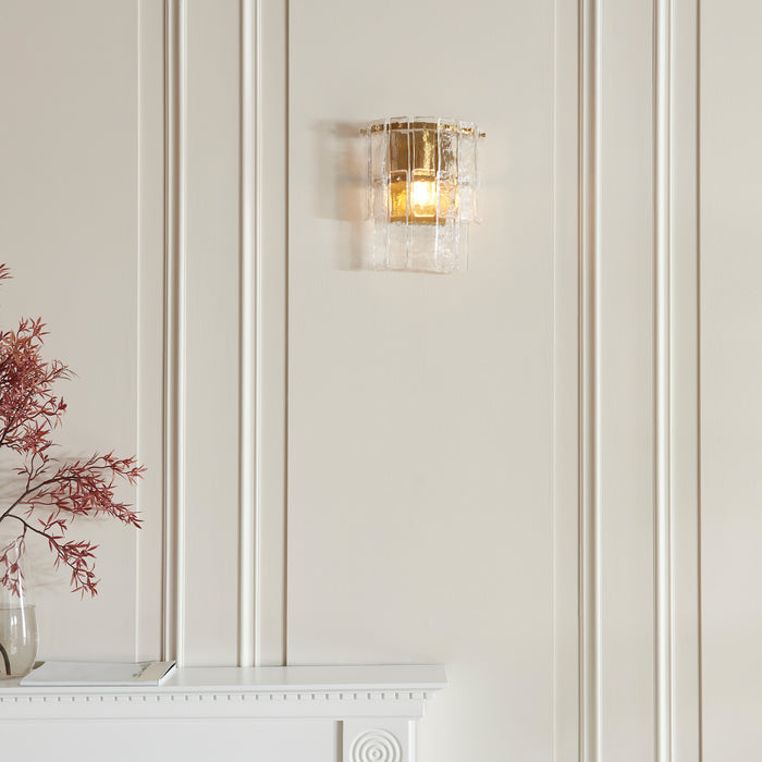 Hada Wall Light
