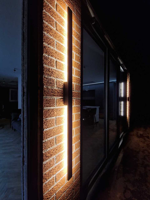 Stylo LED Wall Light