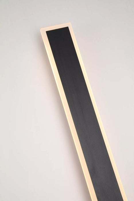 Toronto Square Edge IP65 Wall Light 💧