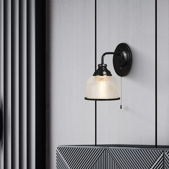 Taylor Wall Light