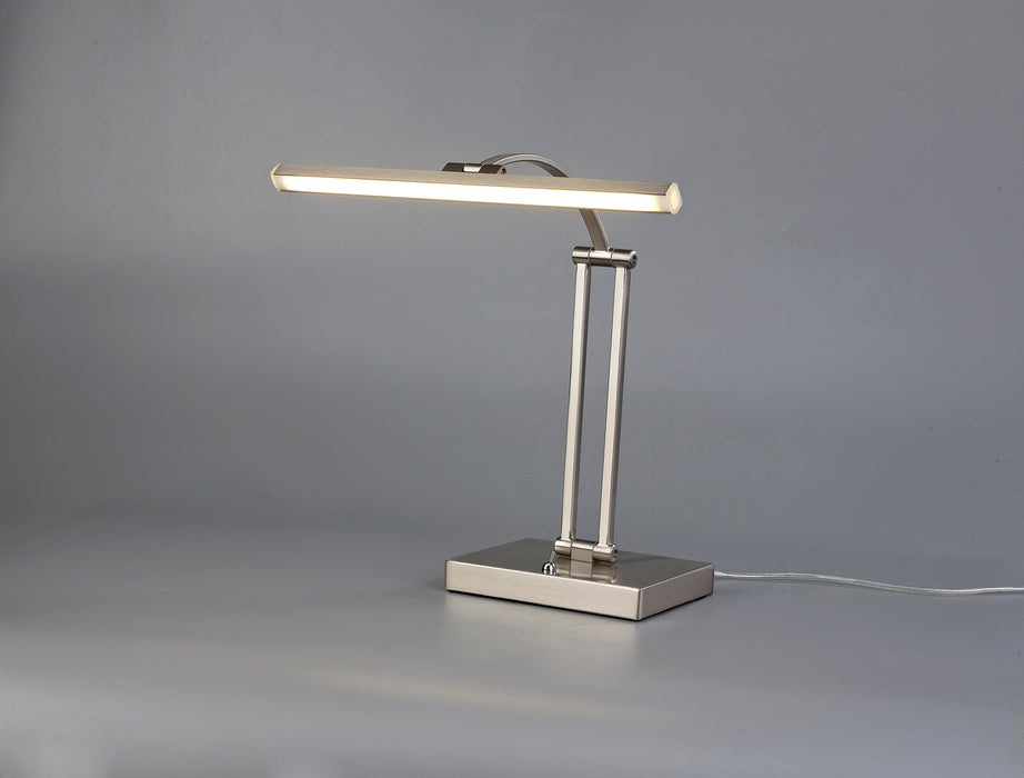Hoyle Desk Lamp