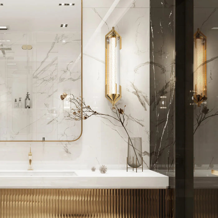 Achilles Tall LED Wall Light💧