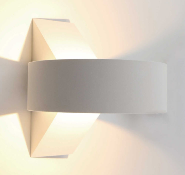 Tobias LED Wall Light - Exclusive Lighting Ltd